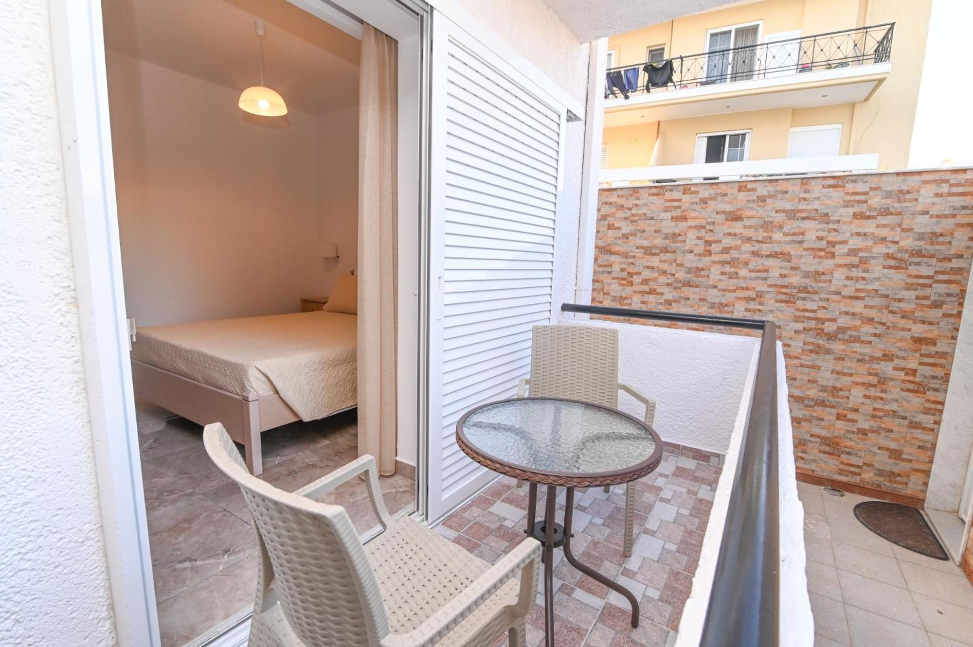 Appartamento Sindy'S House Ampavris Esterno foto